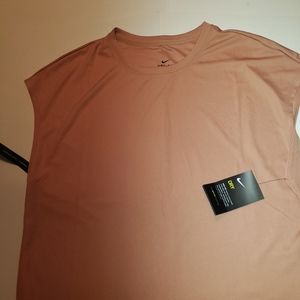 Nike Women's Dry Legend T-Shirt-Peach-Medium